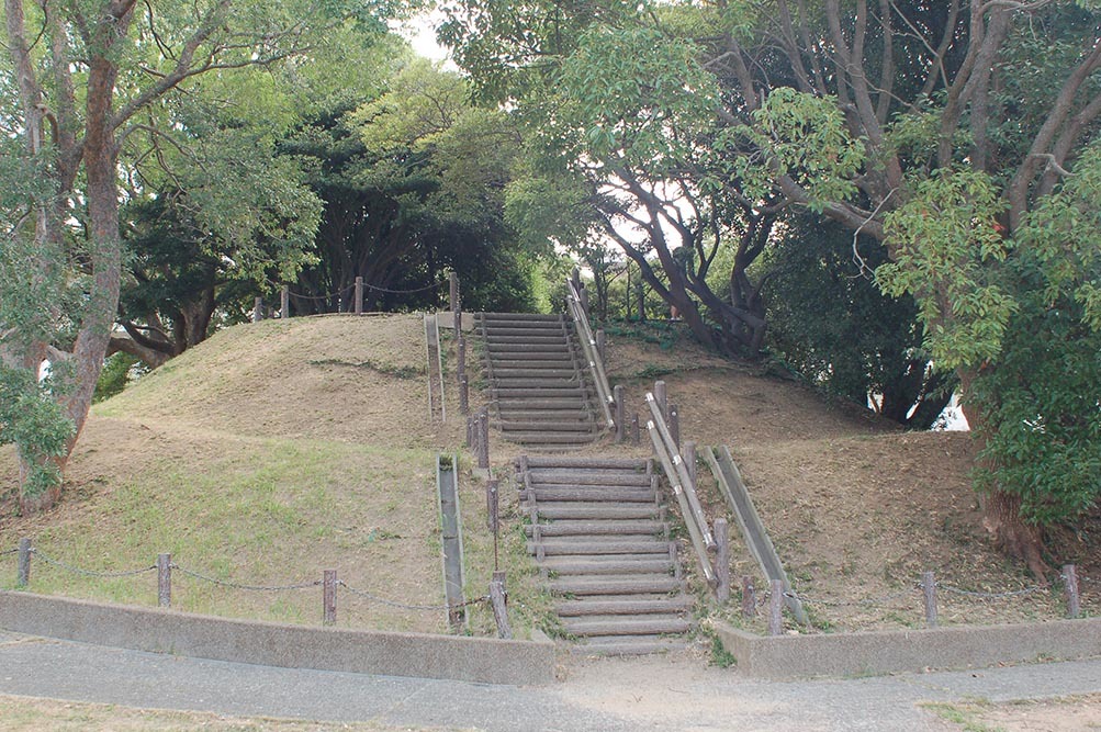 神戸の古墳めぐり その3 ~狩口台きつね塚古墳~_e0158128_19082045.jpg
