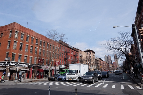 NYミッドタウン・ウェスト、9番街周辺の風景・・・25時間営業中?!_b0007805_10194121.jpg