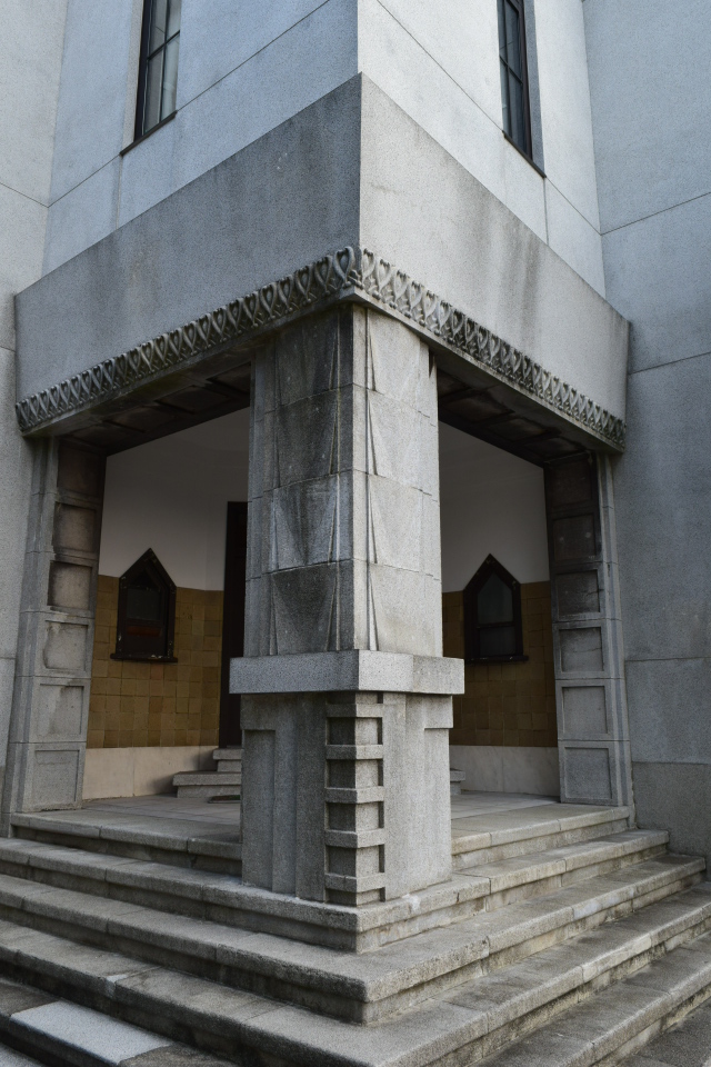 横浜山手の横浜地方気象台(昭和モダン建築探訪)_f0142606_11232728.jpg