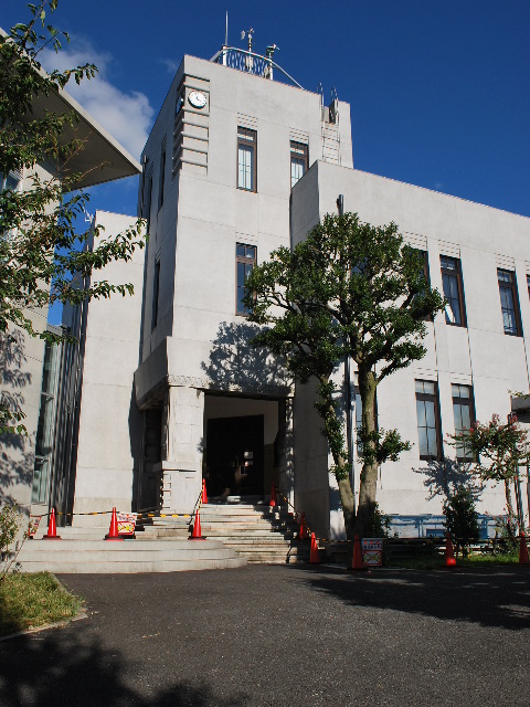 横浜山手の横浜地方気象台(昭和モダン建築探訪)_f0142606_1193020.jpg