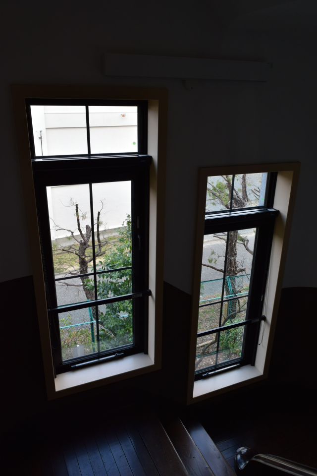 横浜山手の横浜地方気象台(昭和モダン建築探訪)_f0142606_123279.jpg