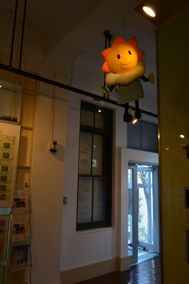 横浜山手の横浜地方気象台(昭和モダン建築探訪)_f0142606_1295975.jpg