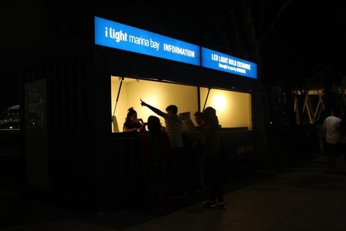 光の祭典　「i Light Marina Bay」　27日まで開催中！_a0233910_33176.jpg