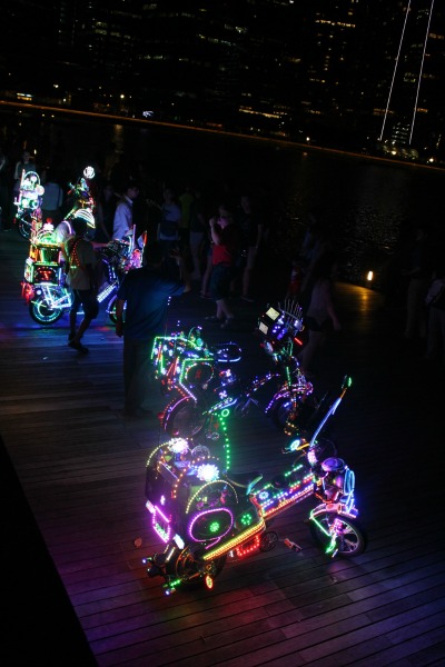 光の祭典　「i Light Marina Bay」　27日まで開催中！_a0233910_3573710.jpg