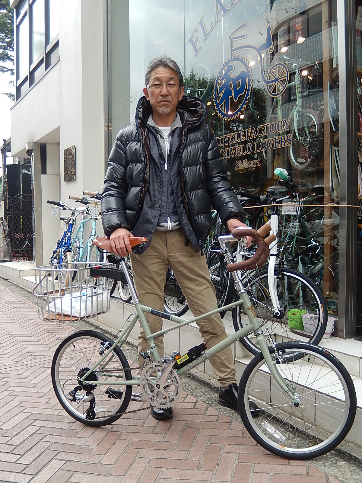 3月12日　渋谷　原宿　の自転車屋　FLAME bike前です_e0188759_16264940.jpg
