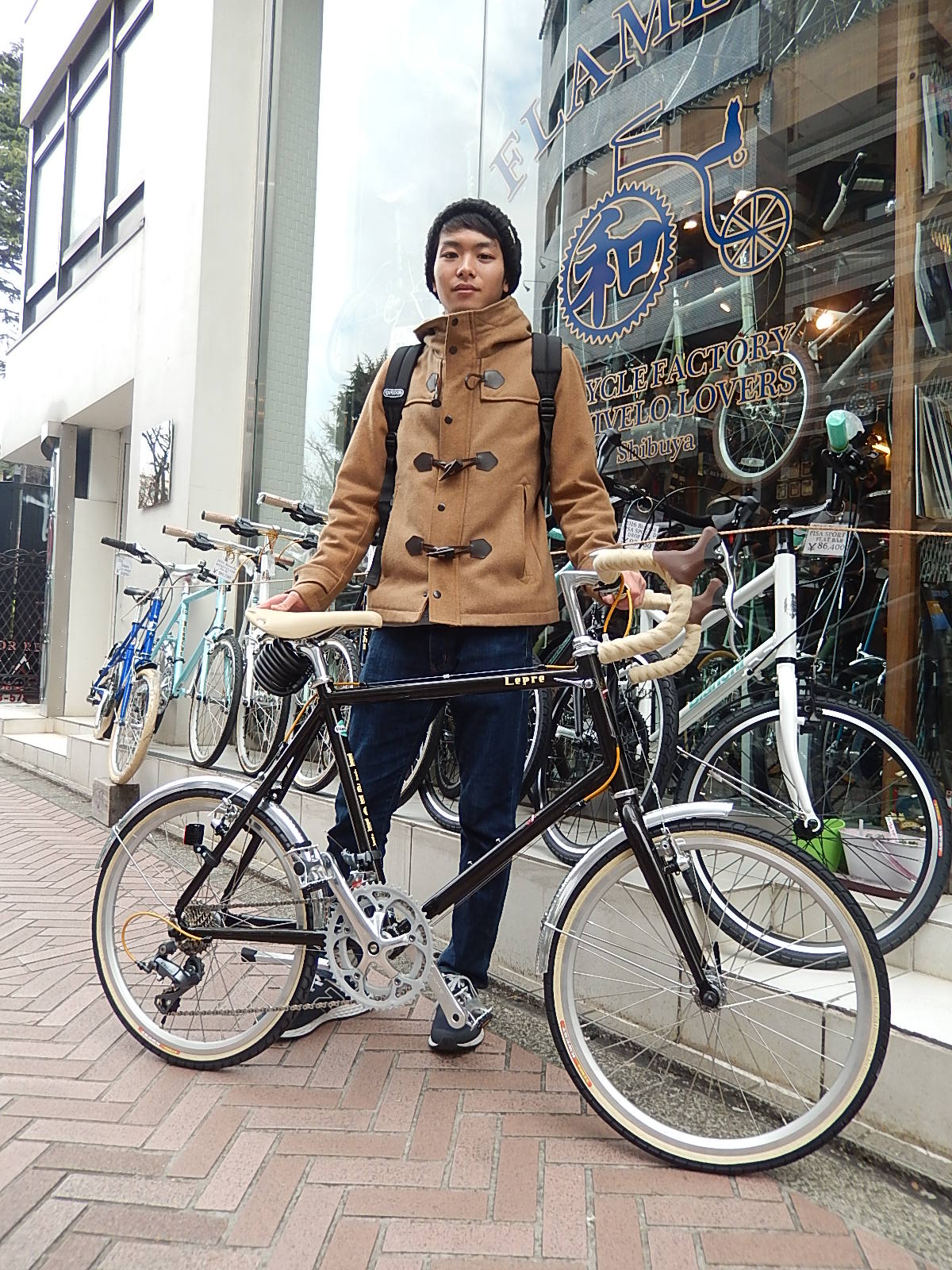 3月12日　渋谷　原宿　の自転車屋　FLAME bike前です_e0188759_16291135.jpg