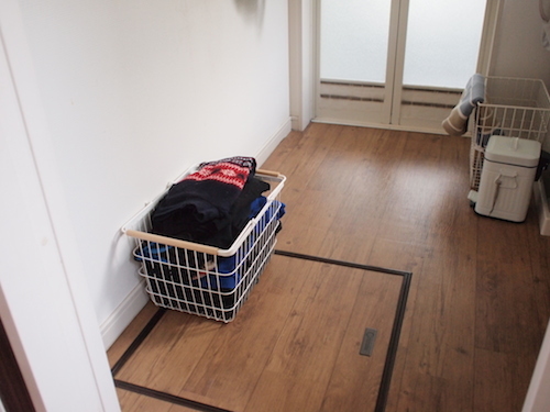 脱いだ服の一時置きカゴ コロニヘーヴ 脱いだ服の一時置きカゴ コロニヘーヴ