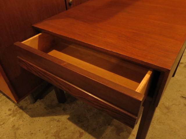 \"60\'s American of Martinsville Night Stand\"ってこんなこと。_c0140560_10542365.jpg