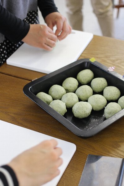 よもぎあんパン_f0224568_1943677.jpg