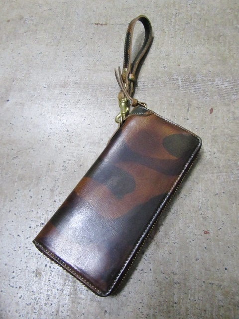 人気のSLOW より、春財布・3型入荷しました。。。限定CAMO LEATHER 仕様!★!(再)_d0152280_6555471.jpg