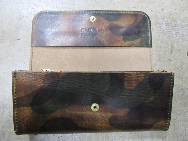 人気のSLOW より、春財布・3型入荷しました。。。限定CAMO LEATHER 仕様!★!(再)_d0152280_6575884.jpg
