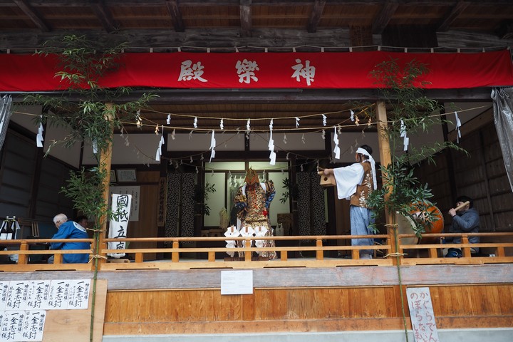 神明社の春祭り_a0268412_1636359.jpg