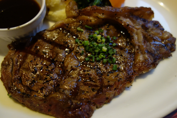 ステーショングリル (STATION GRILL) 神奈川県横須賀市/ステーキ~みさきまぐろきっぷで行こう その10_a0287336_22542671.jpg