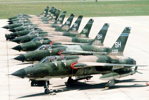 F-105 ワイルドウィーゼル専用機 : TUGARUYA 津軽屋PJ日記