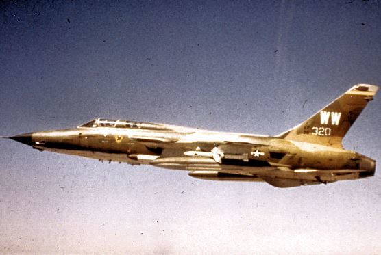 F-105 ワイルドウィーゼル専用機 : TUGARUYA 津軽屋PJ日記