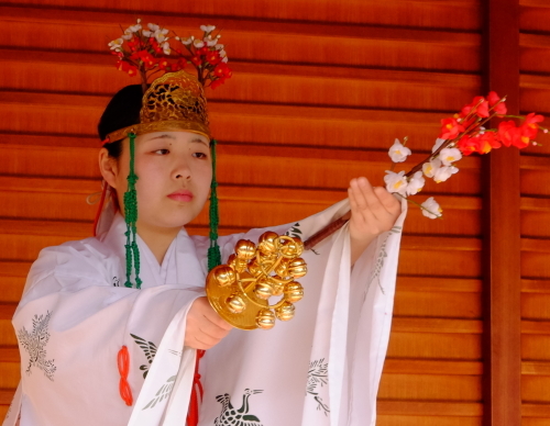 梅満開の城南宮　自然崇拝からの流れを汲む、神を迎える祈祷の祭祀_a0113718_06192445.jpg