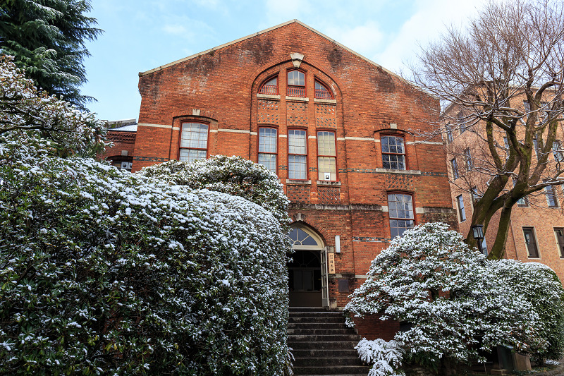 淡雪・同志社の洋館群_f0155048_23575677.jpg