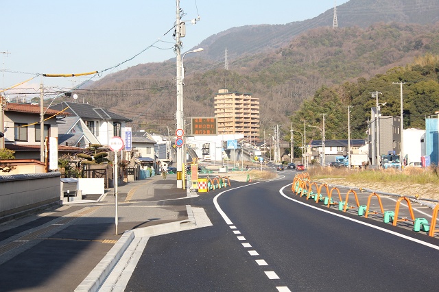 東広島バイパス、海田東IC～海田西IC・1.4kmの高架橋工事 2016年3月　その3_b0095061_925283.jpg