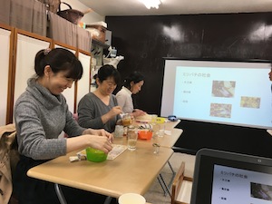 リンデンはちみつの会/アロマクラブ!(1)_a0191183_18585335.jpg