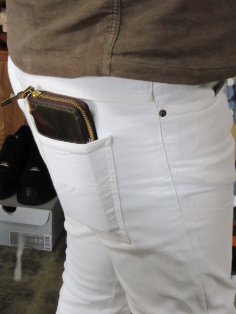 人気のSLOW より、春財布・3型入荷しました。。。限定CAMO LEATHER 仕様!★!(再)_d0152280_0505663.jpg