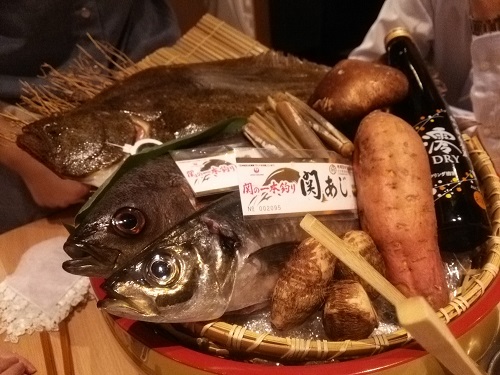 魚バカ一代 大漁旗@大分市中央町_e0047657_0572892.jpg