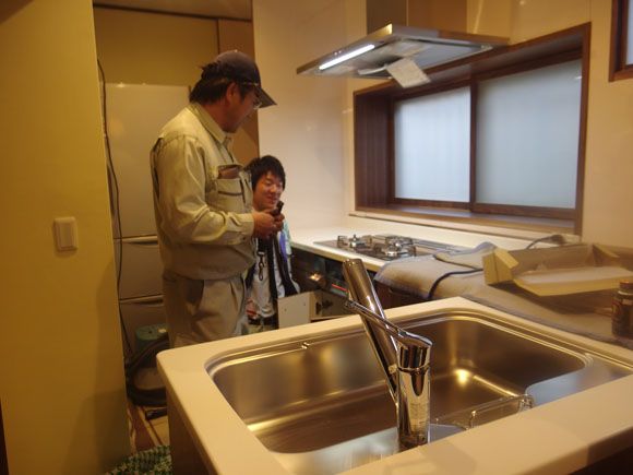 小さなキッチンリフォーム工事17日目_a0129492_5225969.jpg