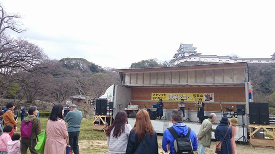 原発被害　牧場主「自分の人生最後までたたかう」_d0067909_1212184.jpg