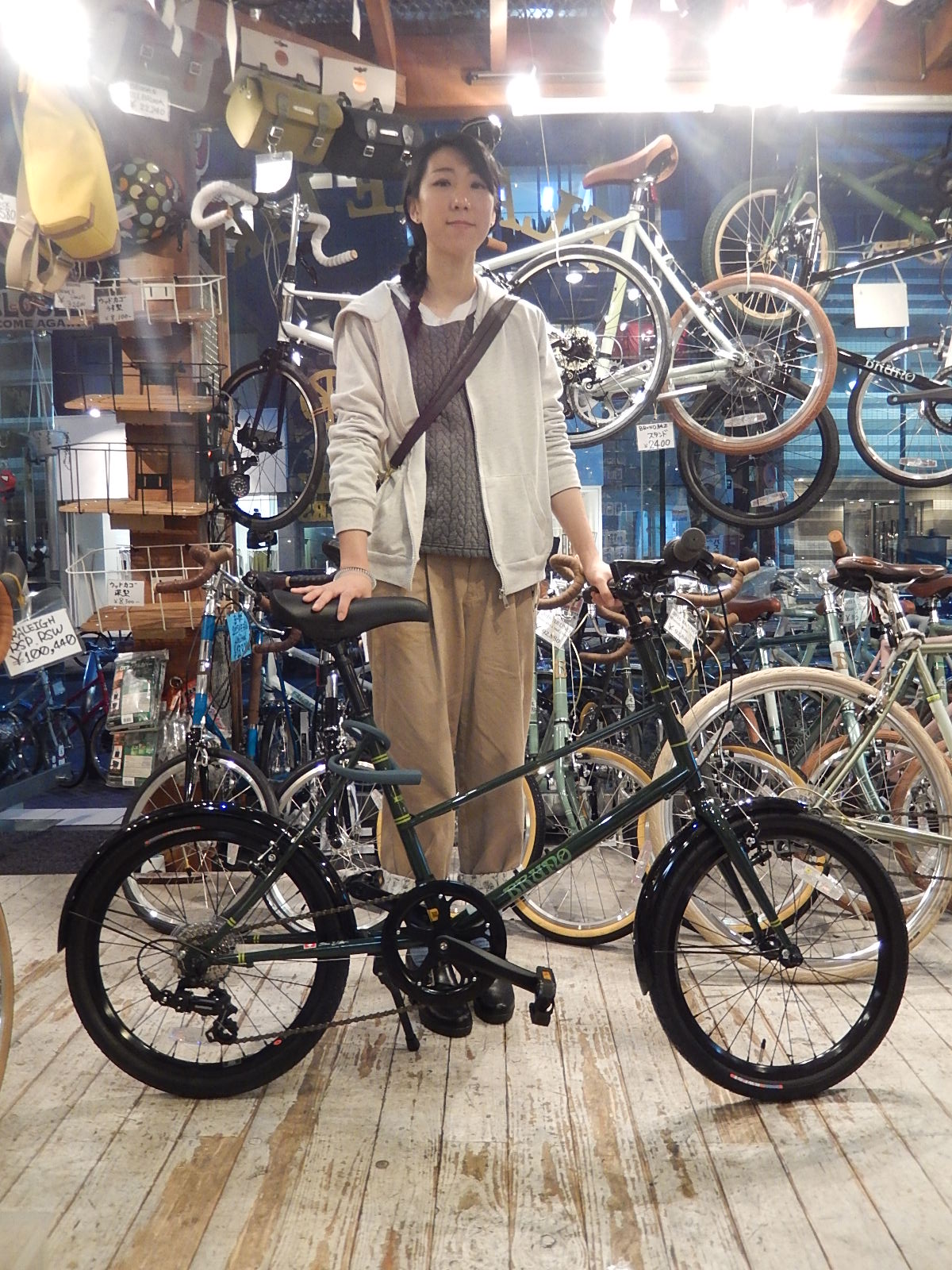 3月18日 渋谷 原宿 の自転車屋 FLAME bike前です_e0188759_18251853.jpg