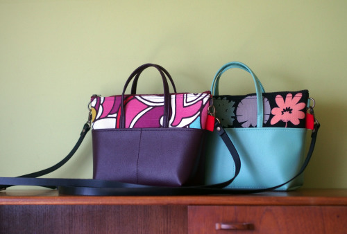 デイリーなpocket shoulder bag _e0243765_02411314.jpg