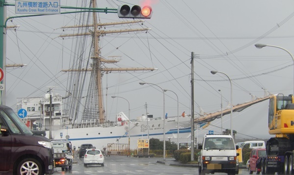 　別府に帆船・日本丸が入港_e0345868_21442343.jpg