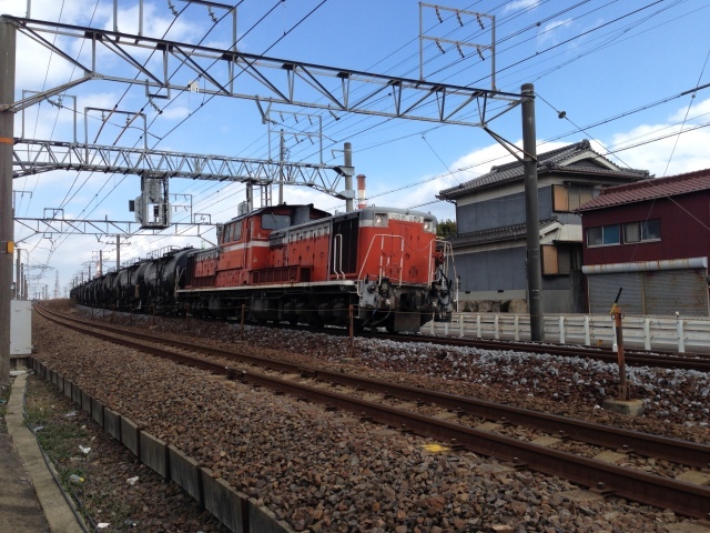 DD51貨物の離合、1日中そこにいろと言われても飽きることなき線路際。_a0334793_18565888.jpg