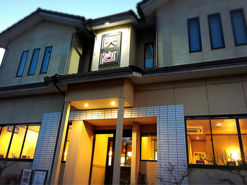 天山_e0292546_09100500.jpg