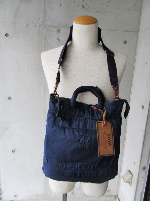 人気のBAG BRAND:SLOW より、連休前・其の① HELMET BAG!★!_d0152280_904156.jpg
