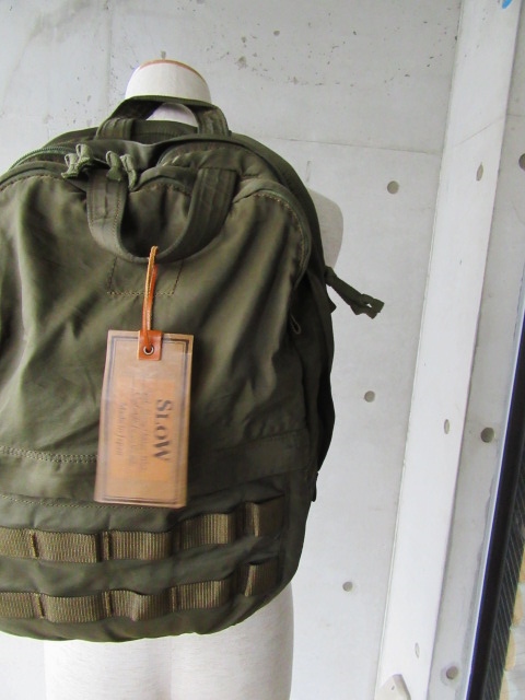 人気のBAG BRAND：SLOW より、連休前・其の②　2WAY RUCKSAC！★！_d0152280_9265856.jpg