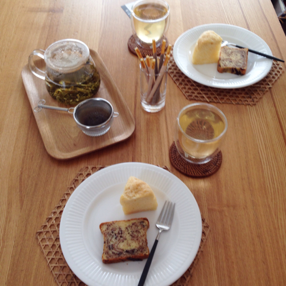 昨日のおうちカフェとおうちごはん。_b0065587_09000888.jpg