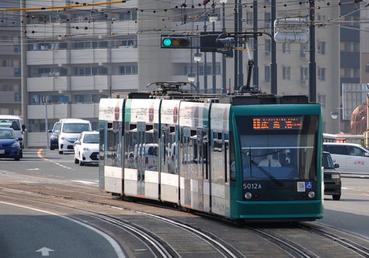 広島の路面電車_b0209919_22442130.jpg