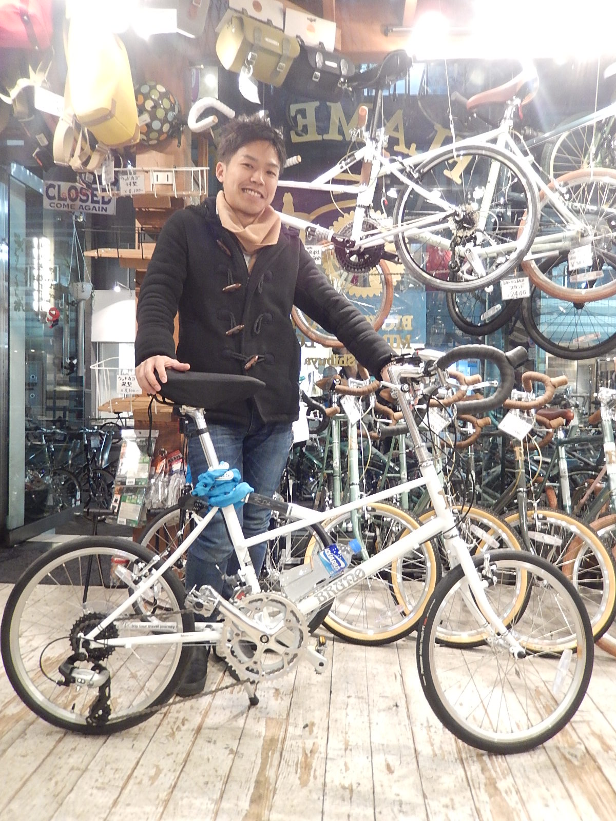 3月20日 渋谷 原宿 の自転車屋 FLAME bike前です_e0188759_2005632.jpg
