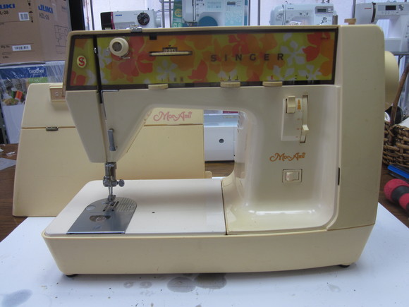y シンガー SEWING MACINE monami 384型【動作確認済】 4267【昭和レトロ動作品】 シンガー・ミシン monami 384型