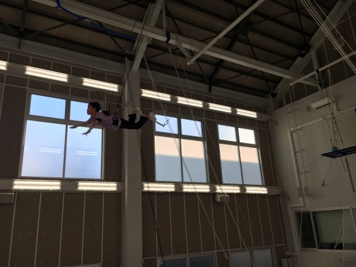 空中ブランコ_e0179943_21093240.jpeg