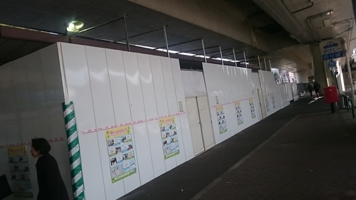 「千駄ヶ谷駅が」_a0075684_055942.jpg