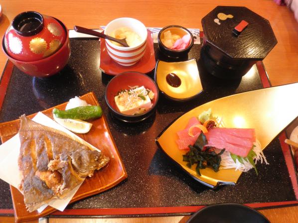 大漁市場 こんぴら丸 箕面船場店_c0118393_17561545.jpg