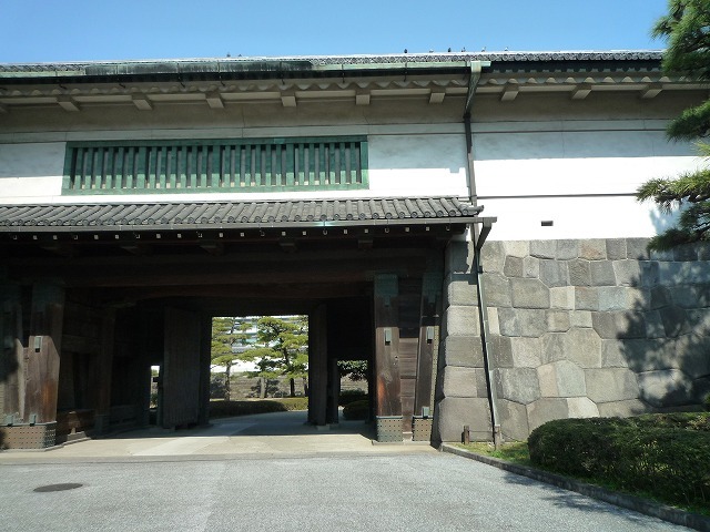 皇居を通って1920-30年代のツーリズムとデザイン展を見に行く♪東京国立近代美術館_b0287088_17233287.jpg