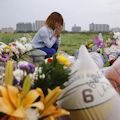 相模原の中1虐待自殺事件 - どこに花を手向けて死を悼めばよいのか_c0315619_16372051.jpg