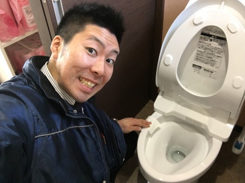 3月24日(木)今日もひとみログでお送りします(。・ω・。) ランクル200D取り扱い♫TOMMY_b0127002_17361324.jpg