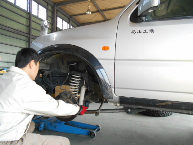 JB23W ジムニー ハンドルシミー修理中(´・ω・`)_c0213517_10462561.jpg