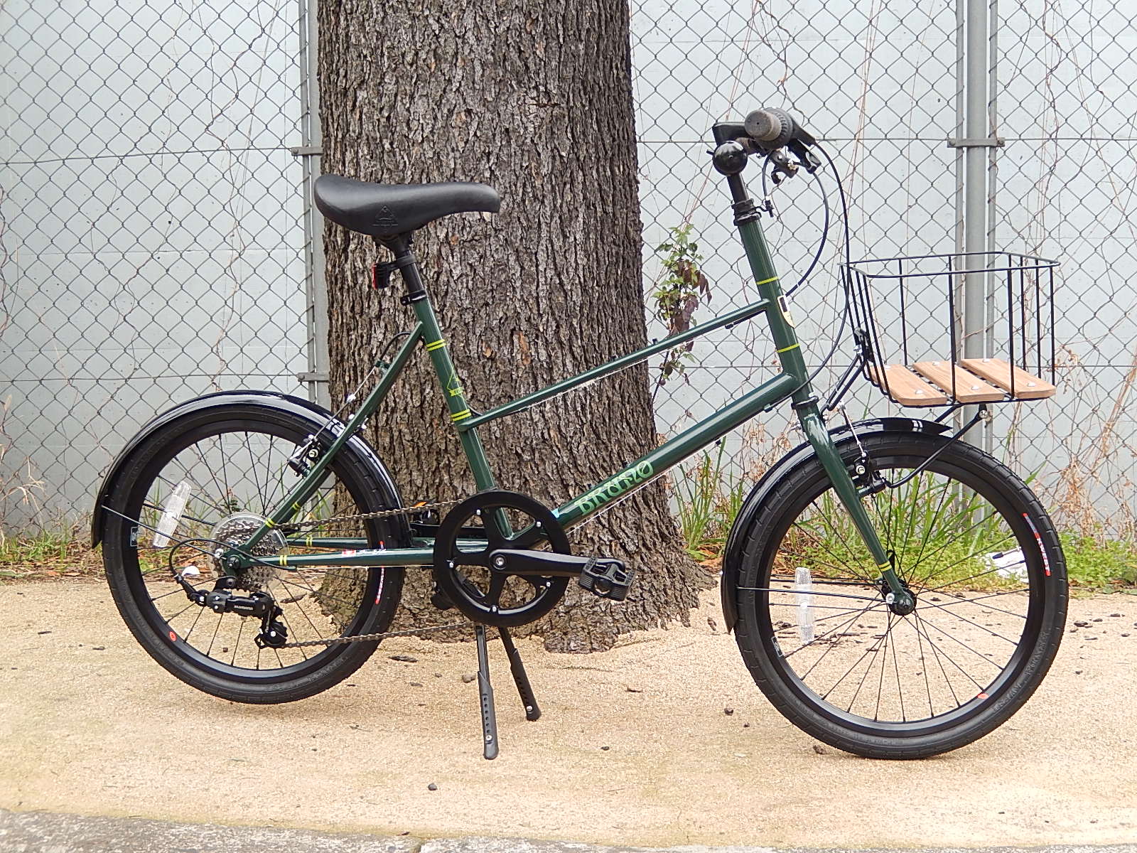3月24日 渋谷 原宿 の自転車屋 FLAME bike前です_e0188759_1749244.jpg