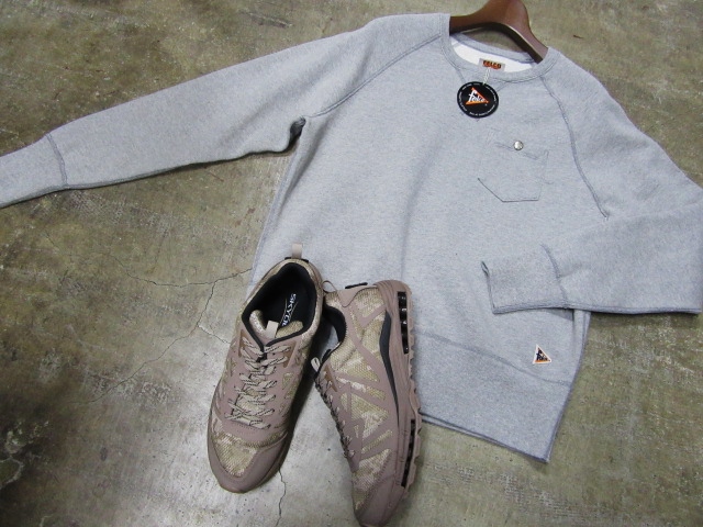 SKYDEX ・・・ BATTLE TRAINER (DEAD STOCK SNEAKER)!★!・・・再。_d0152280_22433457.jpg