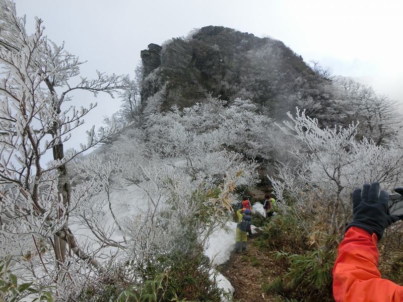 まだまだ雪が多い　氷ノ山と　扇ノ山_b0124306_23080549.jpg