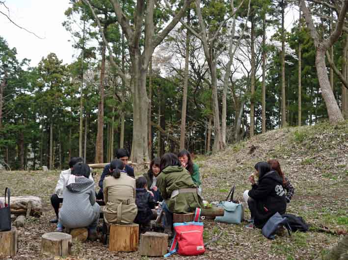 夫婦桜の夫桜が満開、案内板の“彫り”完了：3・25_c0014967_18132645.jpg