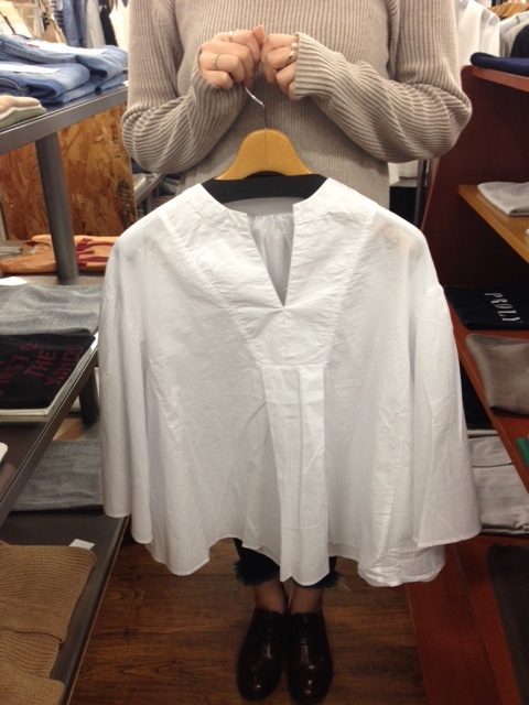 トゥデイフル TODAYFUL Flare Sleeve Blouse_e0076692_203026100.jpg